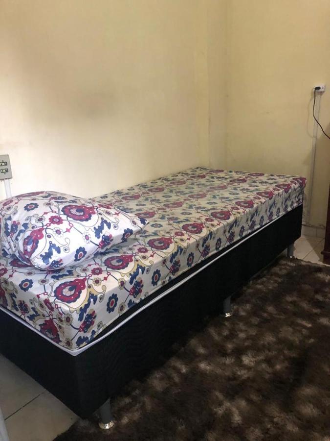 !!casa Na Penha Toda Mobiliada Em Rua Tranquila!